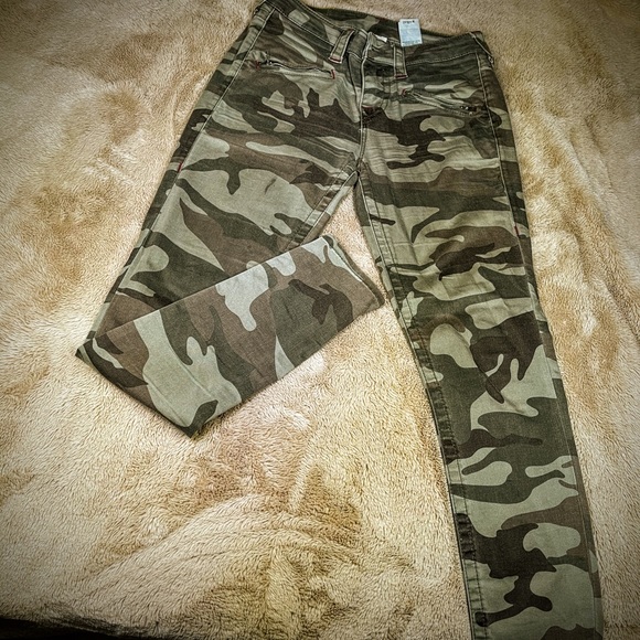 Army Fatigue True Religion Pants - Picture 2 of 2